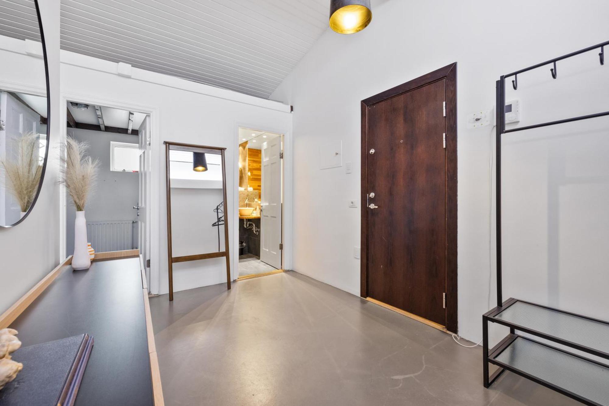Penthouse Apt On The Shopping Street-Free Parking Reykjavík Esterno foto