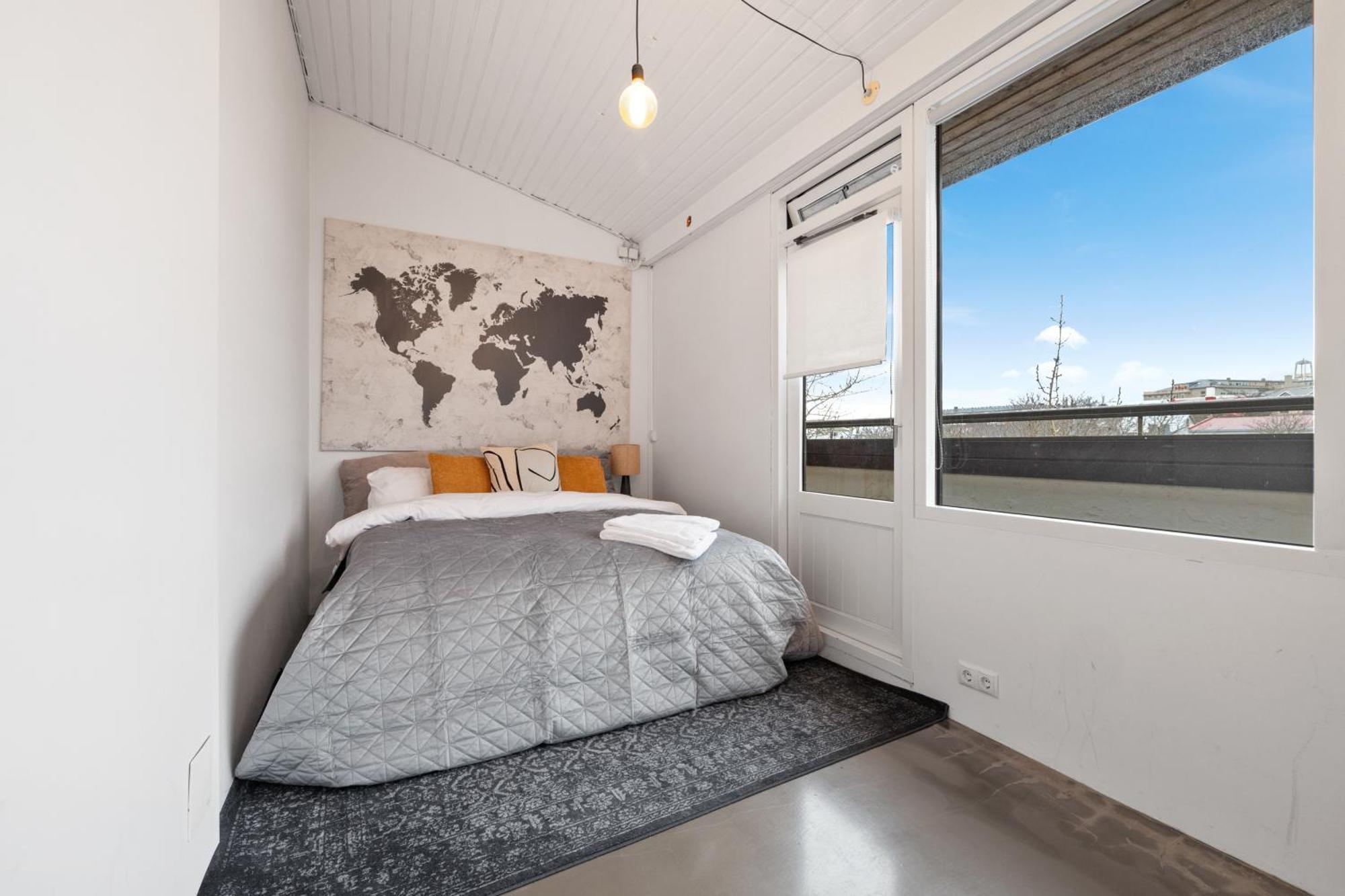 Penthouse Apt On The Shopping Street-Free Parking Reykjavík Esterno foto